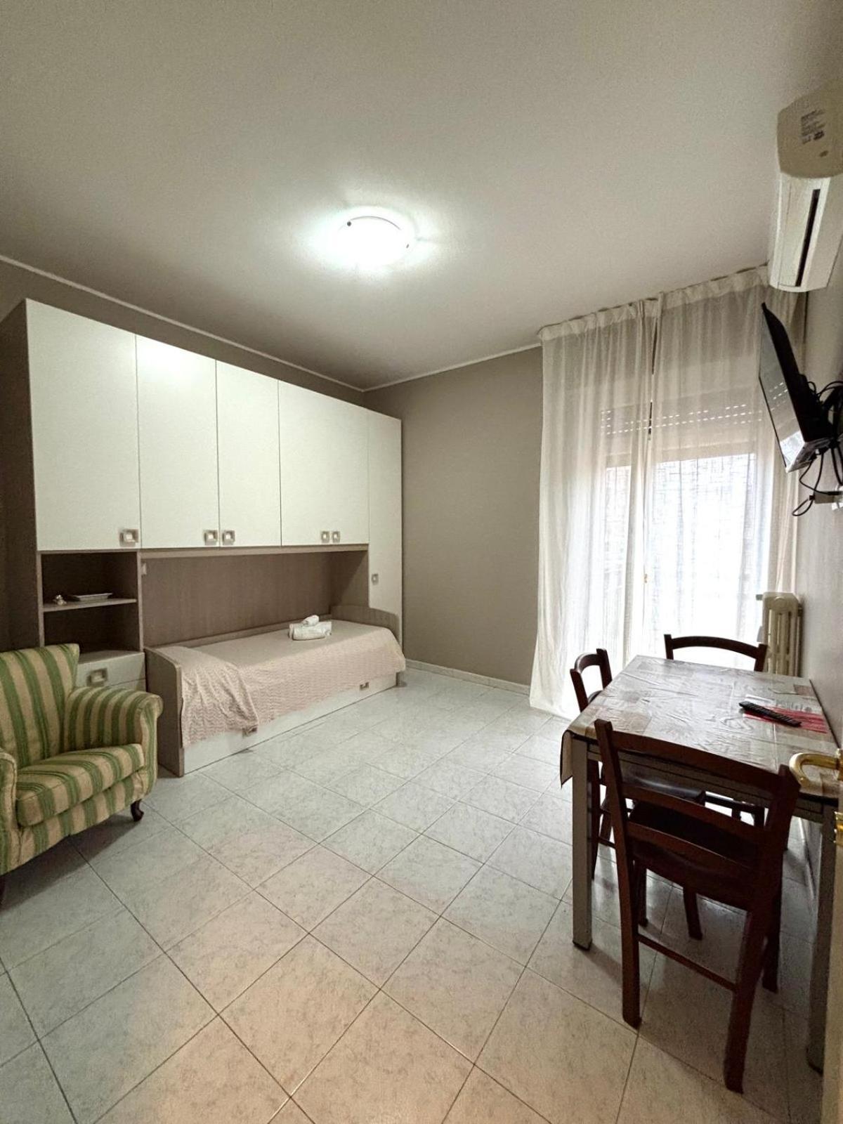 Amati Policlinic Monza Apartment Ngoại thất bức ảnh